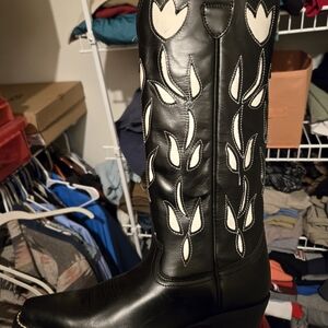 Justin Boots Black and Cream Western Boots